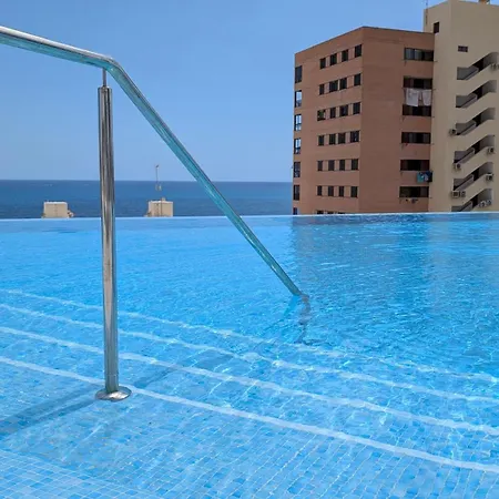 Sunset Sailors Show アパート *