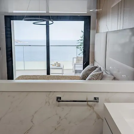 Sunset Sailors Show アパート *