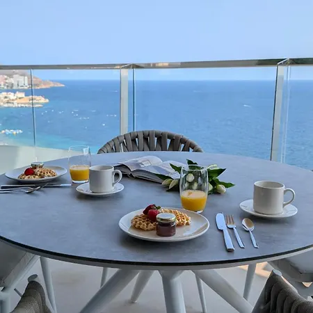 Sunset Sailors Show ベニドルム