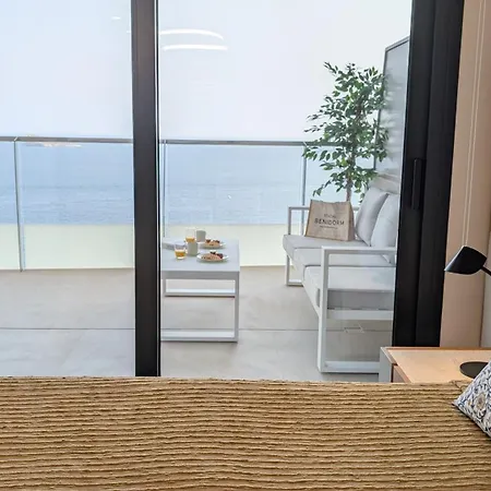 アパート Sunset Sailors Show *