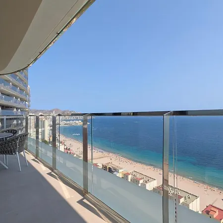 Sunset Sailors Show アパート